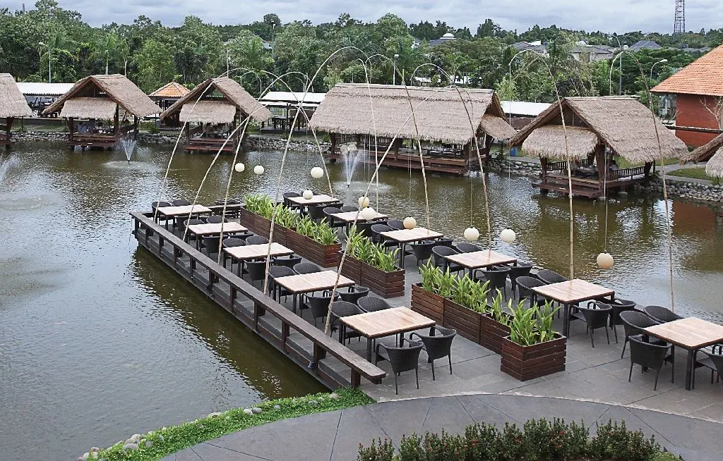 Talaga Sampireun | Inilah 5 cafe dengan nuansa alam yang bisa Kamu datangi untuk menghilangkan penat yang berlokasi di sekitaran Jakarta Pusat.