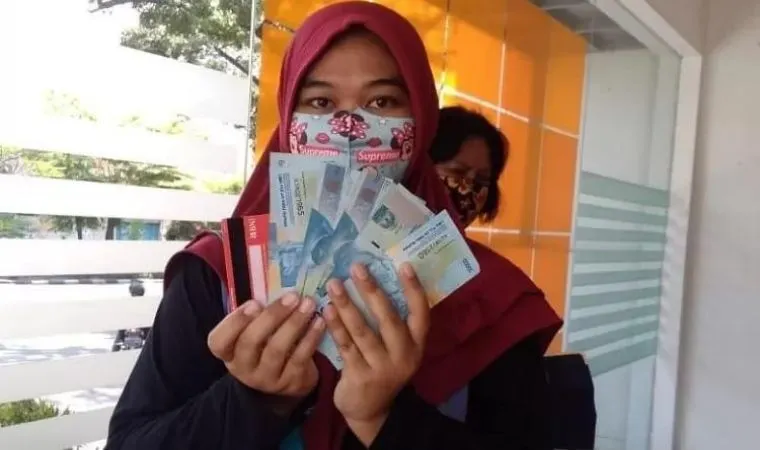 Kabar bahagia untuk pencairan bantuan sosial (bansos) BPNT atau bantuan sembako yang cair secara tunai bulan September-Oktober 2024.