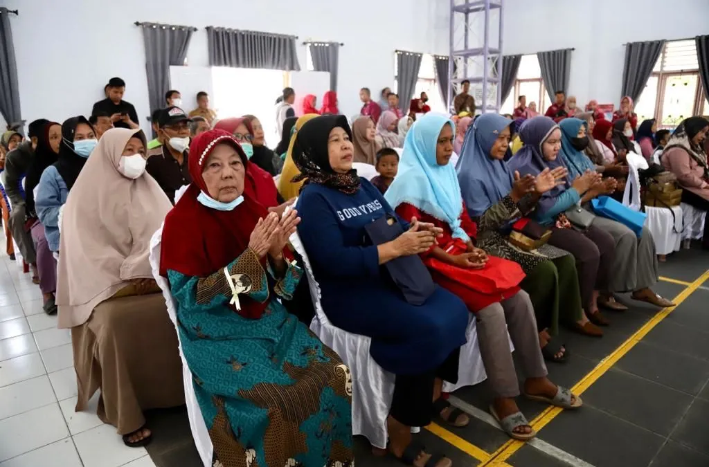 KPM PKH dan BPNT diharapkan untuk bersiap dengan kartu KKS merah putih mereka, yang akan segera terisi penuh kembali.