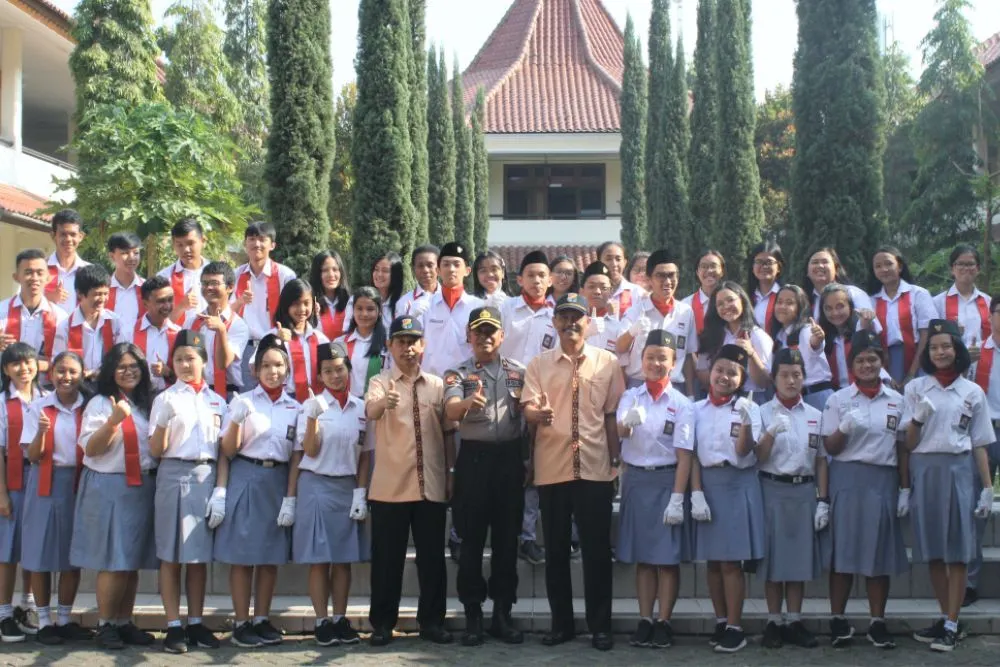 Kabupaten Sukabumi memiliki sekolah SMA terbaik yang masuk dalam daftar 50 besar nilai UTBK SNBT di tahun 2024.