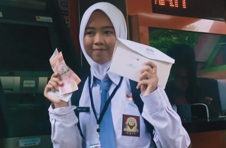 Kemensos sudah menetapkan nama-nama penerima bansos PKH periode Juli-September lengkap dengan komponen dan nominal pencairannya.