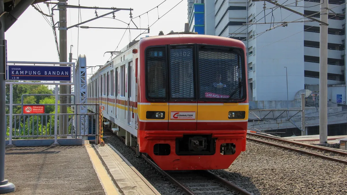 Ilustrasi. PT Kereta Api Indonesia (Persero) membuka rekrutmen besar-besaran untuk berbagai posisi menarik.
