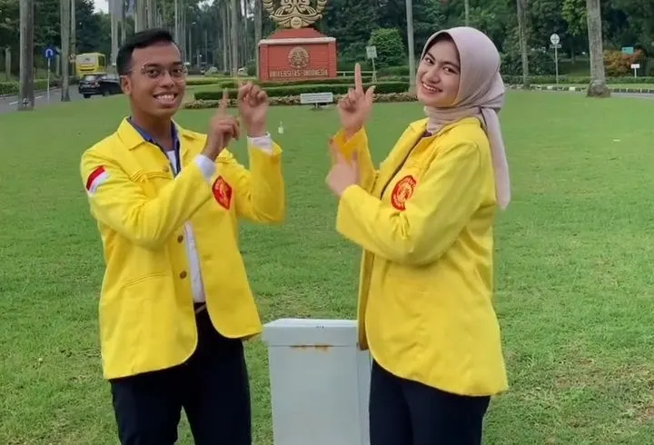 Lalu perguruan tinggi negeri dan swasta mana saja yang memiliki Akreditasi Unggul di wilayah Provinsi DKI Jakarta?