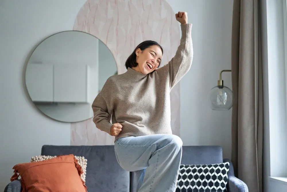 Mereka yang memiliki mental kaya akan menunjukkan tanda-tanda tersendiri dan bisa dilihat dari kebiasaan positif yang dibangun.