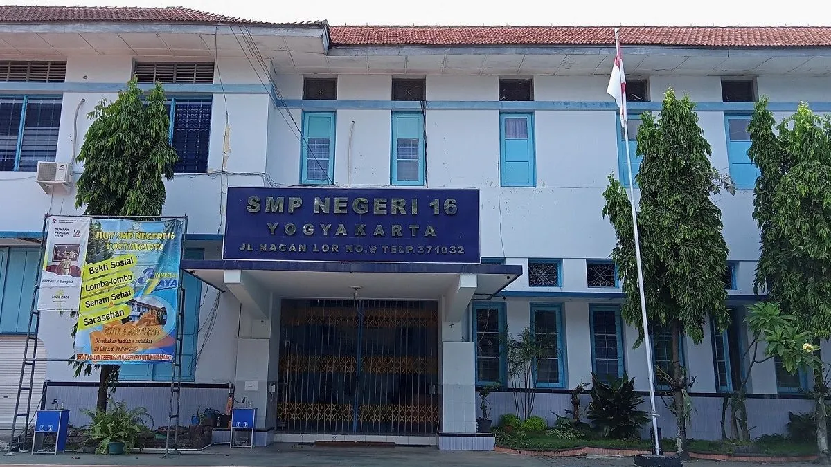 Nah, sebagai bahan rekomendasi, Ayojakarta.com punya informasi terkait daftar sekolah terbaik di Koya Yogyakarta yang bisa kamu pilih.