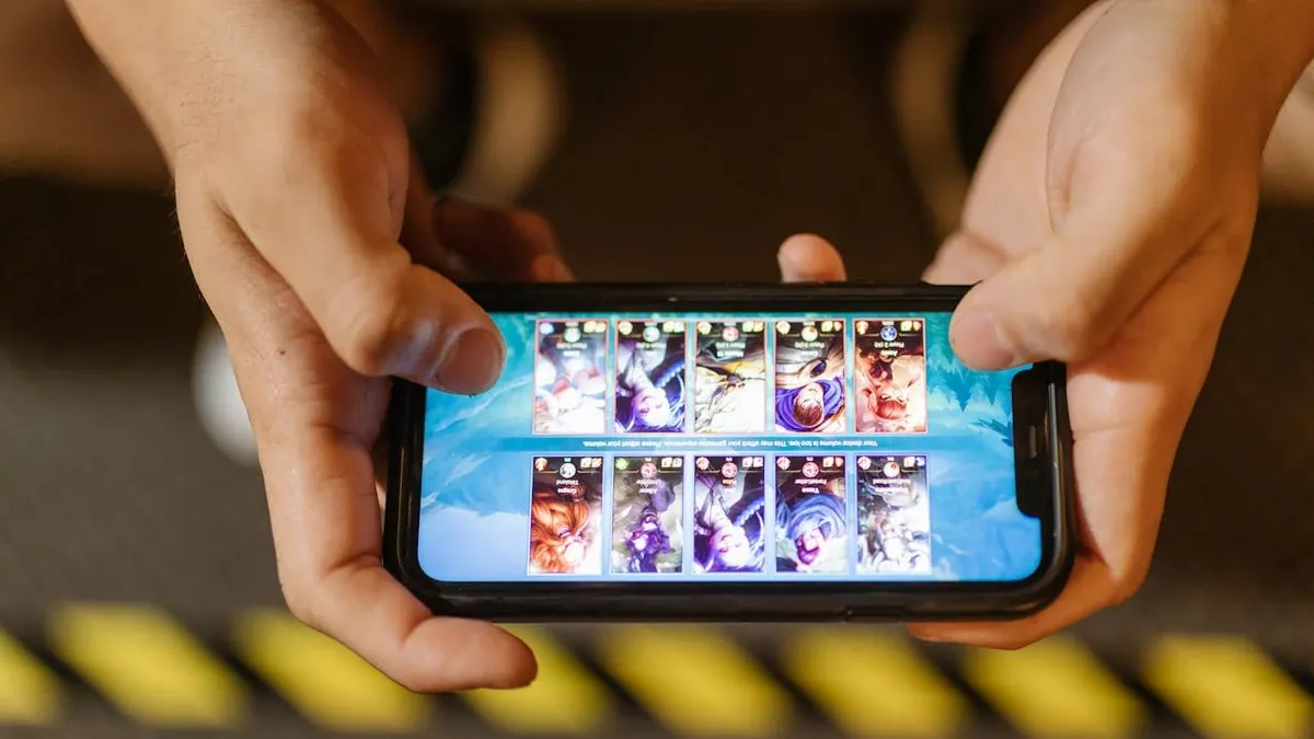 Kecanggihan teknologi dan performa gahar yang ditawarkan oleh berbagai produk smartphone terbaru sangat memanjakan gamers di Indonesia.