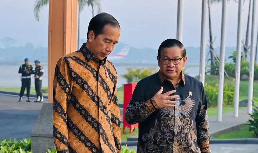 Presiden Jokowi dan Sekretaris Kabinet Pramono Anung.