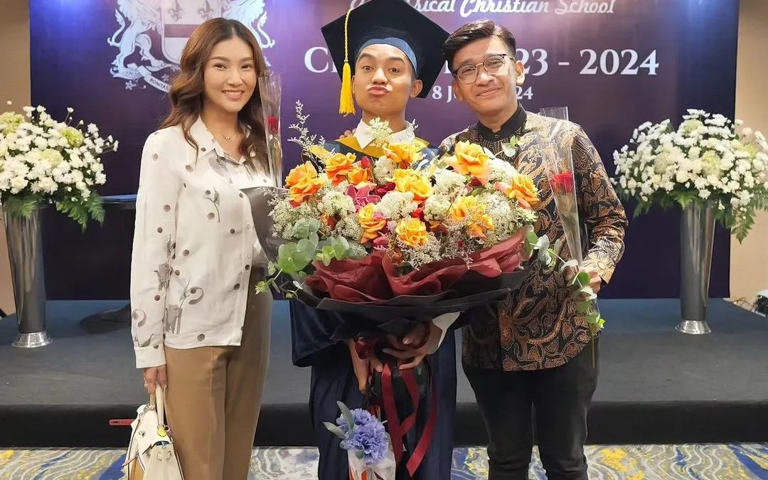 Ruben Onsu diduga tidak pernah menemani sang istri, bahkan sampai Sarwendah pulang dari rumah sakit tersebut.  