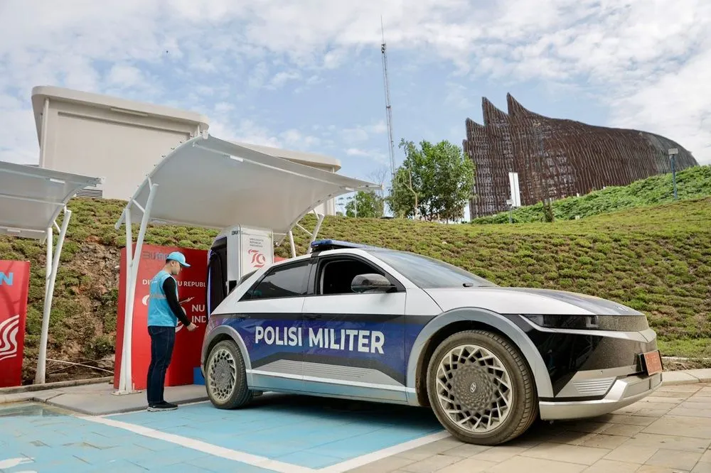 Sampai dengan 17 Agustus 2024, seluruh SPKLU tersebut telah melayani lebih dari 340 transaksi charging dengan total daya mencapai 6.568 kWh.