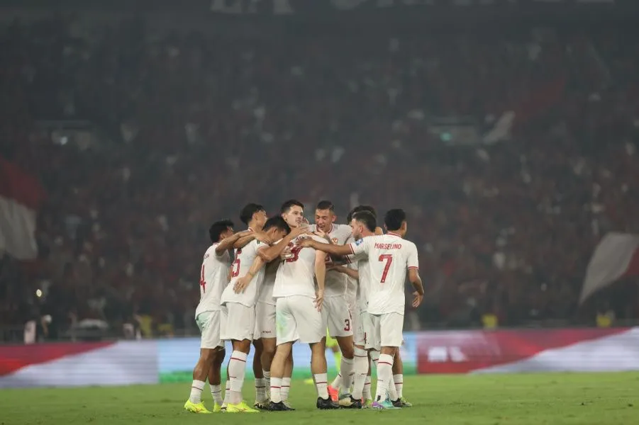 Eks pemain Timnas Indonesia, Firman Utina, memberikan pandangannya terkait pemain naturalisasi di Timnas Indonesia.