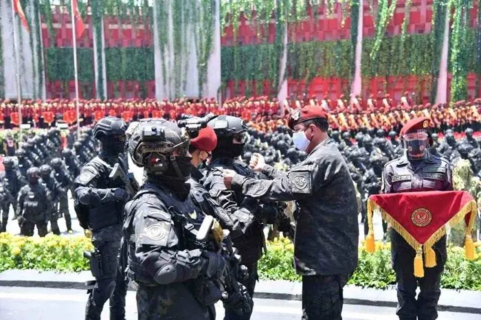 Sama seperti perguruan tinggi lainnya, mendaftar ke Sekolah Kedinasan memiliki tahapan tes yang harus dilewati calon taruna dan taruni