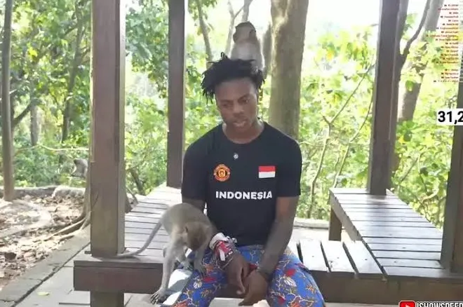 Berkunjung ke Bali, Mic IShowSpeed Dicuri Seekor Monyet