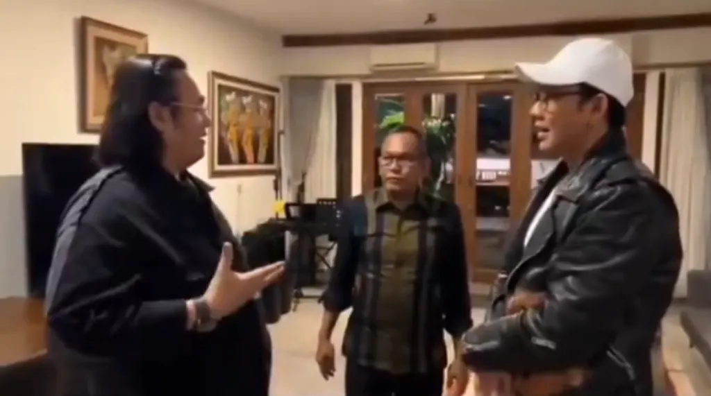 Farhat Abbas dan Denny Sumargo 