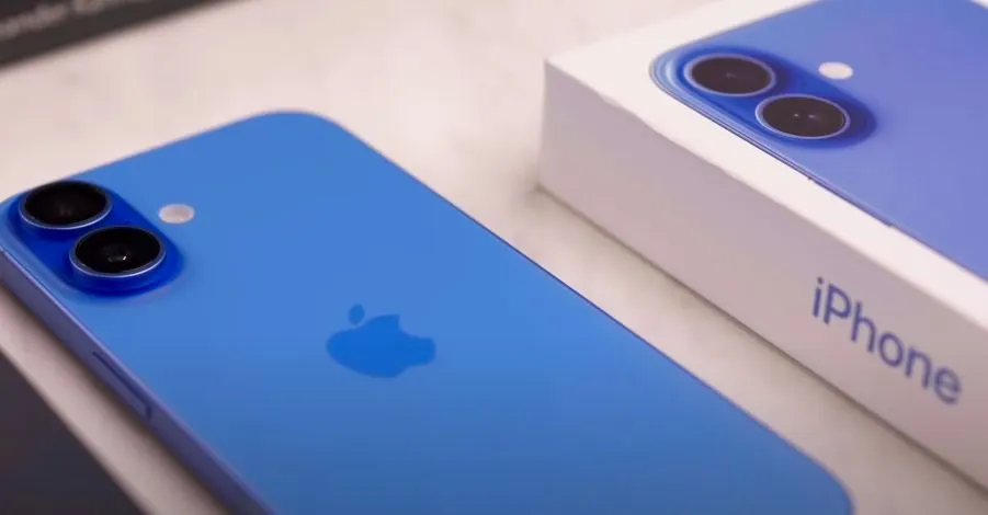 iPhone 16