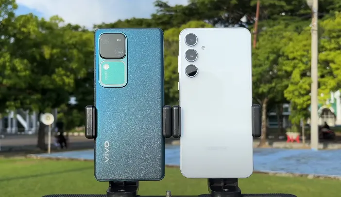 Buat kamu yang penasaran, begini perbedaan kamera Vivo V30 dan Samsung Galaxy A55 dari ultra wide, selfie, hingga video.