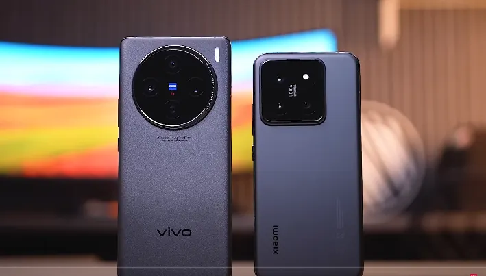 Dalam persaingan smartphone kelas atas, Vivo X100 dan Xiaomi 14 hadir dengan harga yang sama-sama menarik.