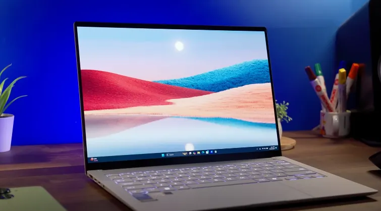 Asus Zenbook S14 OLED