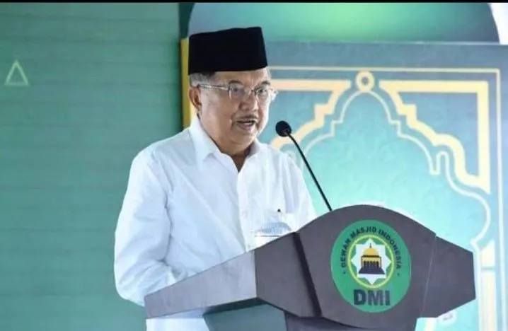 Jusuf Kalla (JK) menyarankan agar stasiun televisi tetap menyiarkan azan secara audio, beriringan dengan laporan perayaan misa.