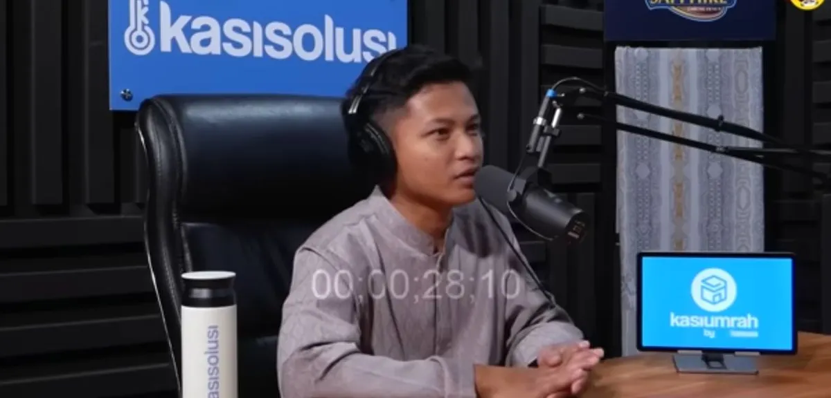 Viral! Kisah Pria Bernama Cecep di Sukabumi Bersihkan Masjid Gratis , Ternyata Istrinya...