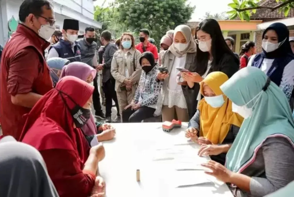Informasi terbaru tentang pencairan bantuan PKH tahap 5 dan BPNT tahap 6 untuk alokasi bulan September dan Oktober tahun 2024.