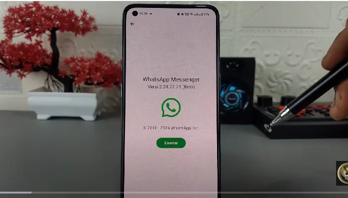 Aplikasi Chat WhatsApp