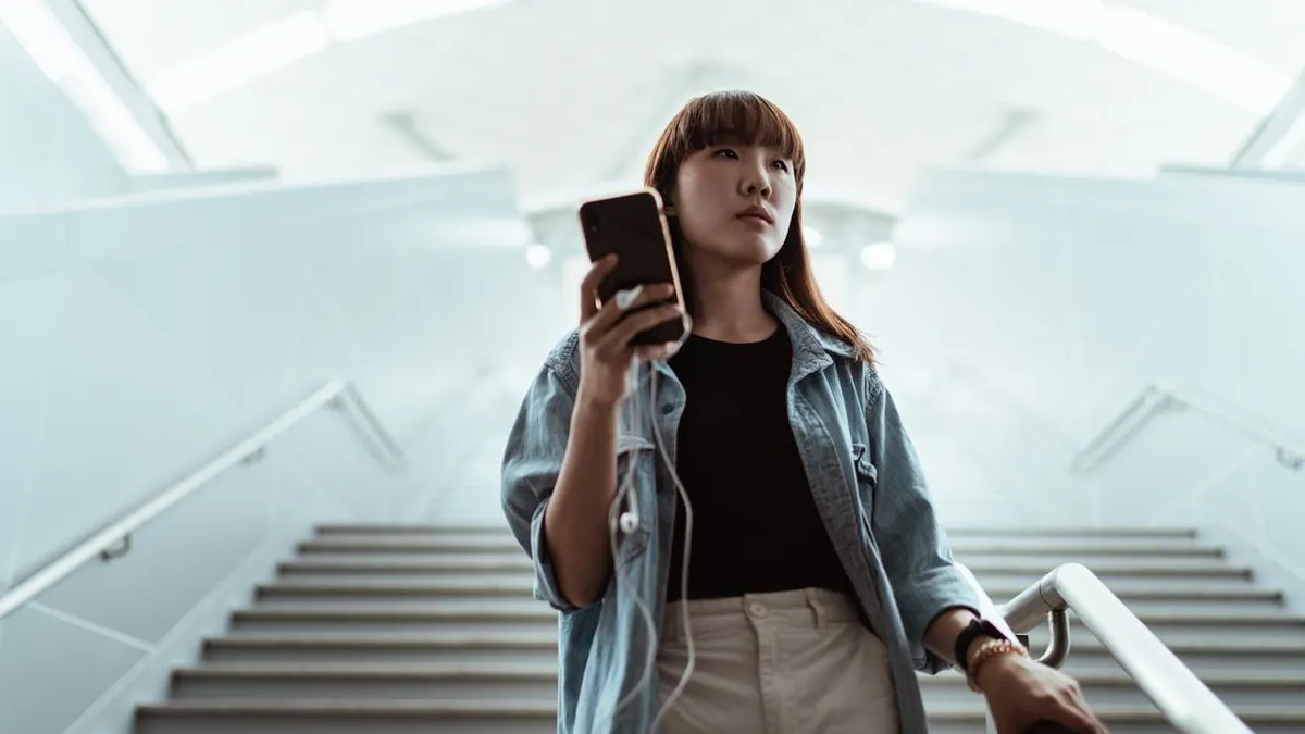 Sebagai salah satu referensi pengetahuan, berikut ini adalah cara mengetahui kepribadian seseorang berdasarkan merek telepon seluler.
