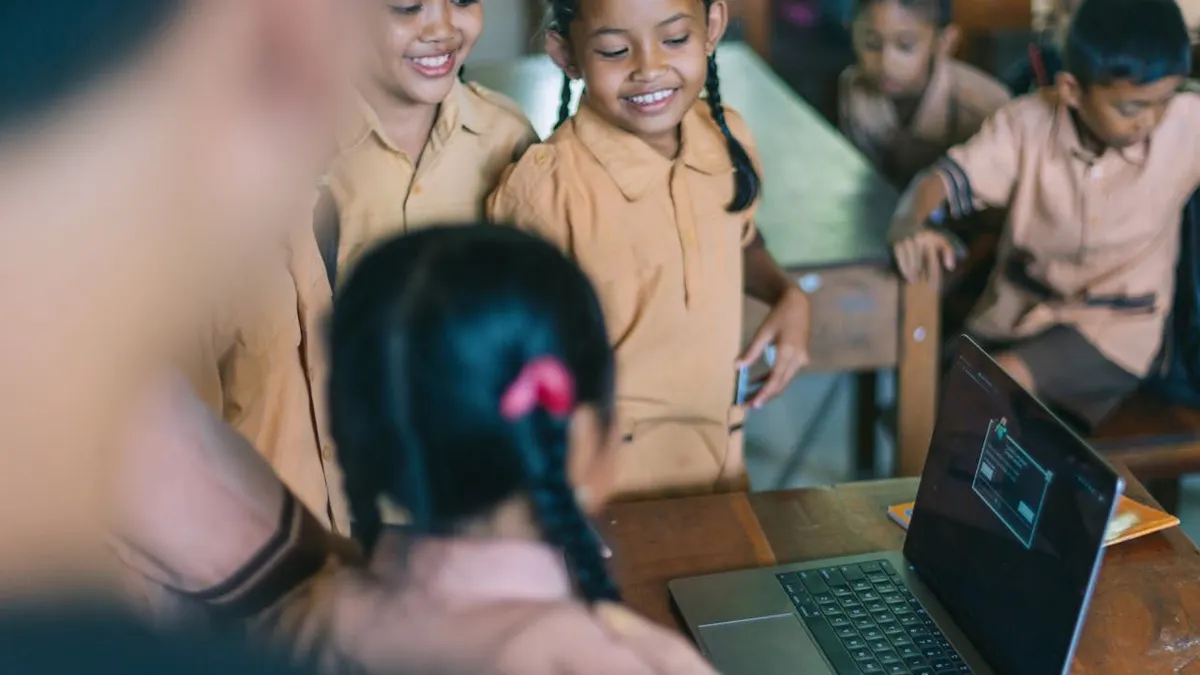 Sebelum membeli laptop harga Rp2 jutaan, kamu harus menentukan terlebih dahulu tujuan dari penggunaan laptop yang kamu butuhkan.