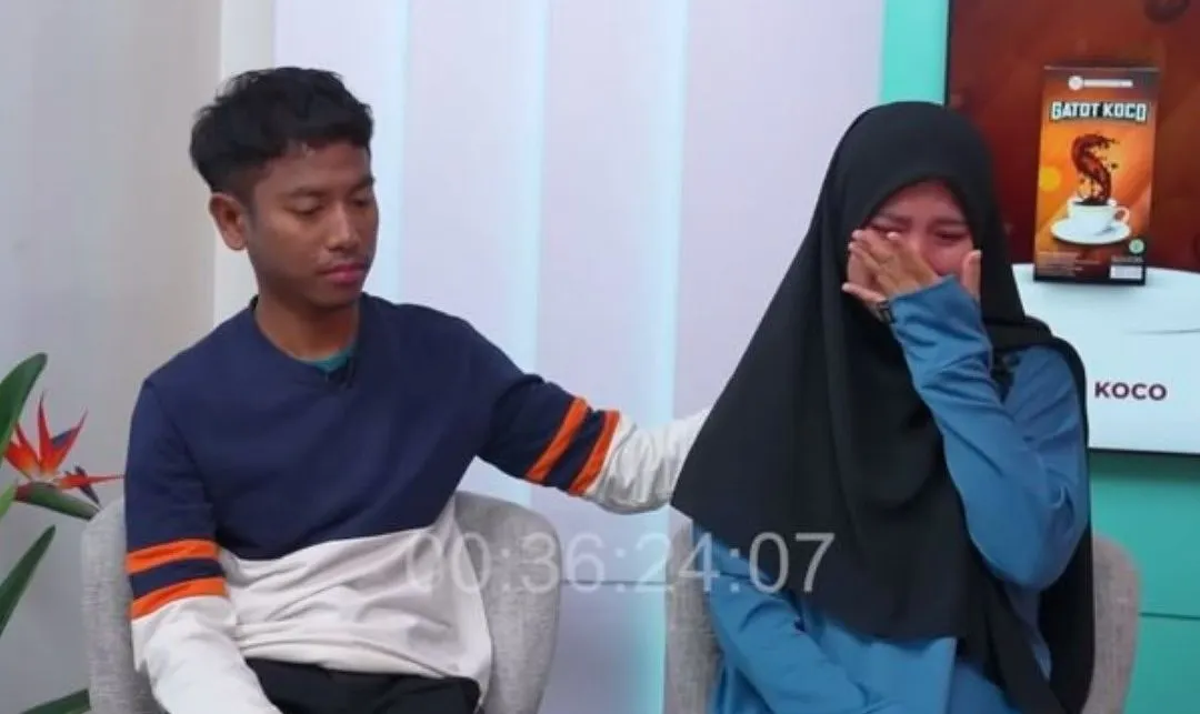Yasir dan Riri, di mana sang istri dengan setia merawat suaminya yang menderita gagal ginjal 