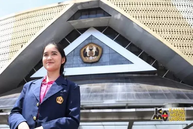 Selain mempelajari tubuh manusia, calon dokter di jurusan ini juga akan mempelajari berbagai jenis penyakit dan metode pengobatannya.