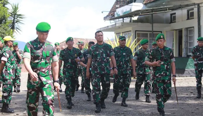 Pangdam III/Slw Dampingi Wakasad Cek Fasdik Wilayah Kodam III/Slw