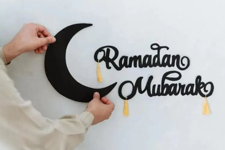 Download PDF Kultum Akhir Ramadhan: Renungan Diri, Sudahkah Menjadi Manusia Berkarakter Muttaqien? 