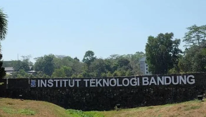 Institut Teknologi Bandung (ITB) yang ada 8 fkultas atau sekolah jurusan seringnya sebagai pilihan kedua