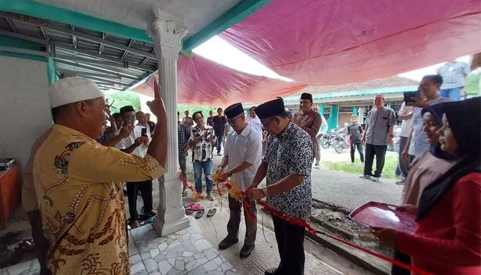 Calon Bupati OKU dan Wakil Bupati OKU nomor urut 2 H Teddy Meilwansyah dan H Marjito Bachri
