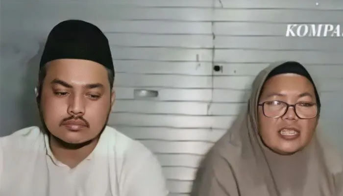 Ibu Vina bersama kuasa hukumnya yang meminta agar Iptu Rudiana muncul ke publik