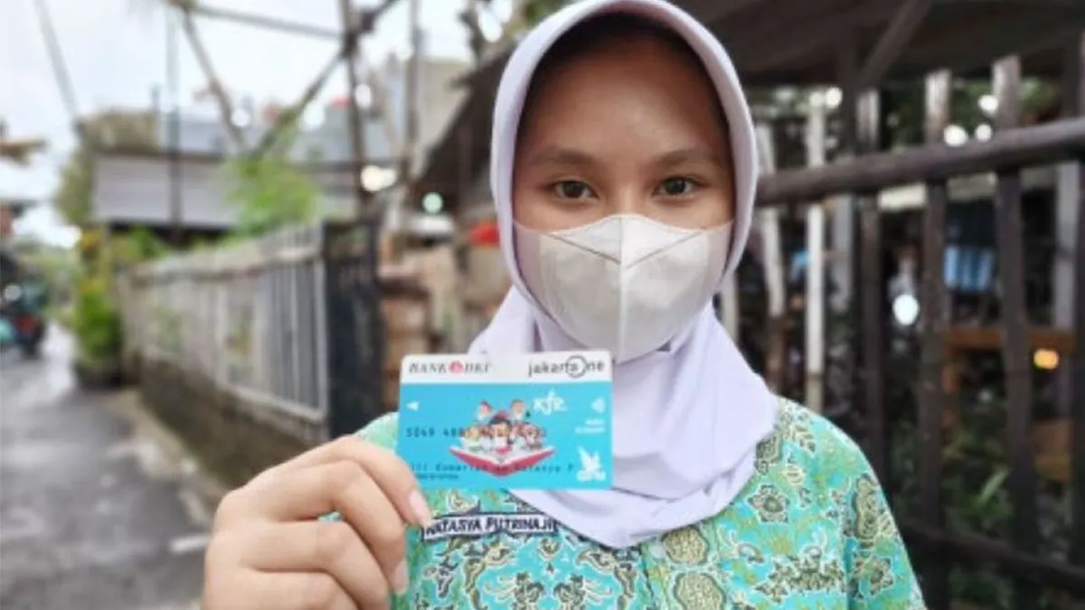 Syarat Khusus selanjutnya bagi warga Jakarta untuk ditetapkan sebagai penerima bansos KJP Plus yakni termasuk dalam kategori disabilitas.