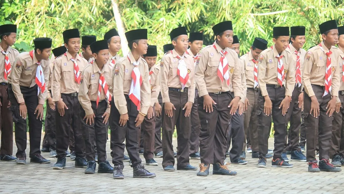 Untuk hal ini, ada beberapa tahap yang perlu dilakukan guna memantau seleksi PPDB Jakarta 2024 jalur zonasi SMP SMA.