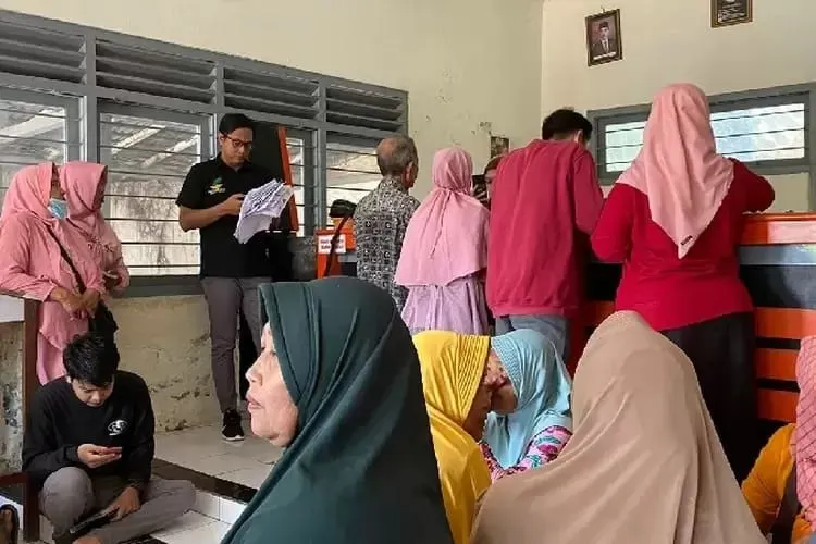 Bantuan sosial ini menyasar berbagai kelompok masyarakat yang membutuhkan dengan metode penyaluran yang beragam.