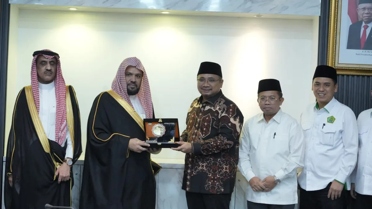 Bertemu Menag, Imam Masjid Nabawi Bawa Pesan dari Raja Salman