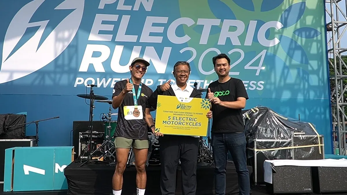 Lima unit motor listrik tersebut merupakan hasil konversi 14.363 kilogram (kg) emisi karbon yang sukses dihindari oleh 6.470 peserta.