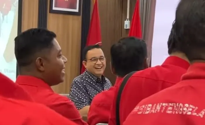 Mantan Gubernur DKI Jakarta periode 2017-2022, Anies Baswedan disebut-sebut akan merapatkan barisan dan menjadi calon kepala daerah yang akan diusung PDI Perjuangan.