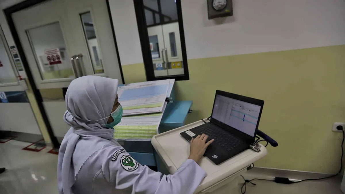 Ilustrasi Tenaga Kesehatan | Selain itu, ahli gizi juga berperan penting untuk menjaga kesehatan gizi dengan cara konseling maupun penyuluhan di wilayah DKI Jakarta.