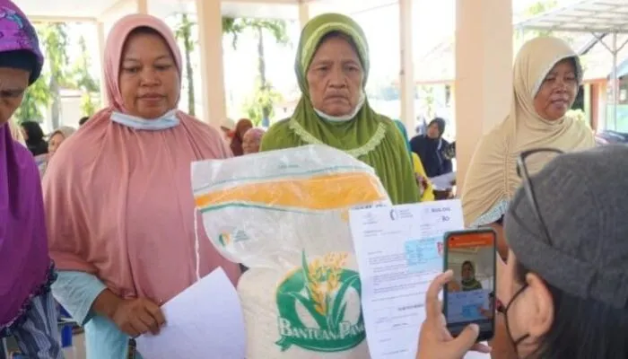 Ilustrasi Bansos Beras 10 Kg