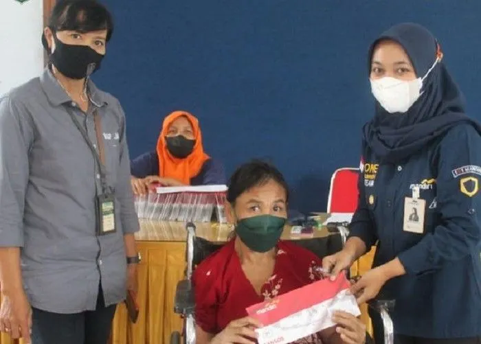 KPM PKH murni, KPM BPNT murni, KPM PKH+BPNT, secara bertahap menerima pencairan bansos melalui KKS ATM Merah Putih Bank Himbara dan BSI.