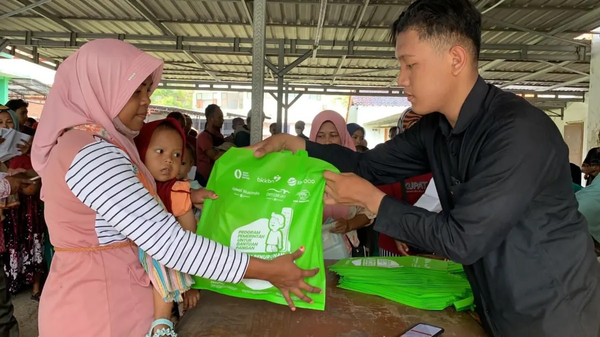 BLT Mitigasi Risiko Pangan merupakan bansos tambahan Pemerintah yang diberikan dalam rangka pemenuhan kebutuhan pangan dan menjaga daya beli masyarakat.