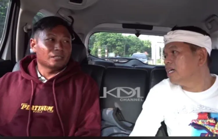 Pernyataan Dede terkait keterangan palsu tersebut disampaikan saat menjadi narasumber di kanal Youtube Kang Dedi Mulyadi.