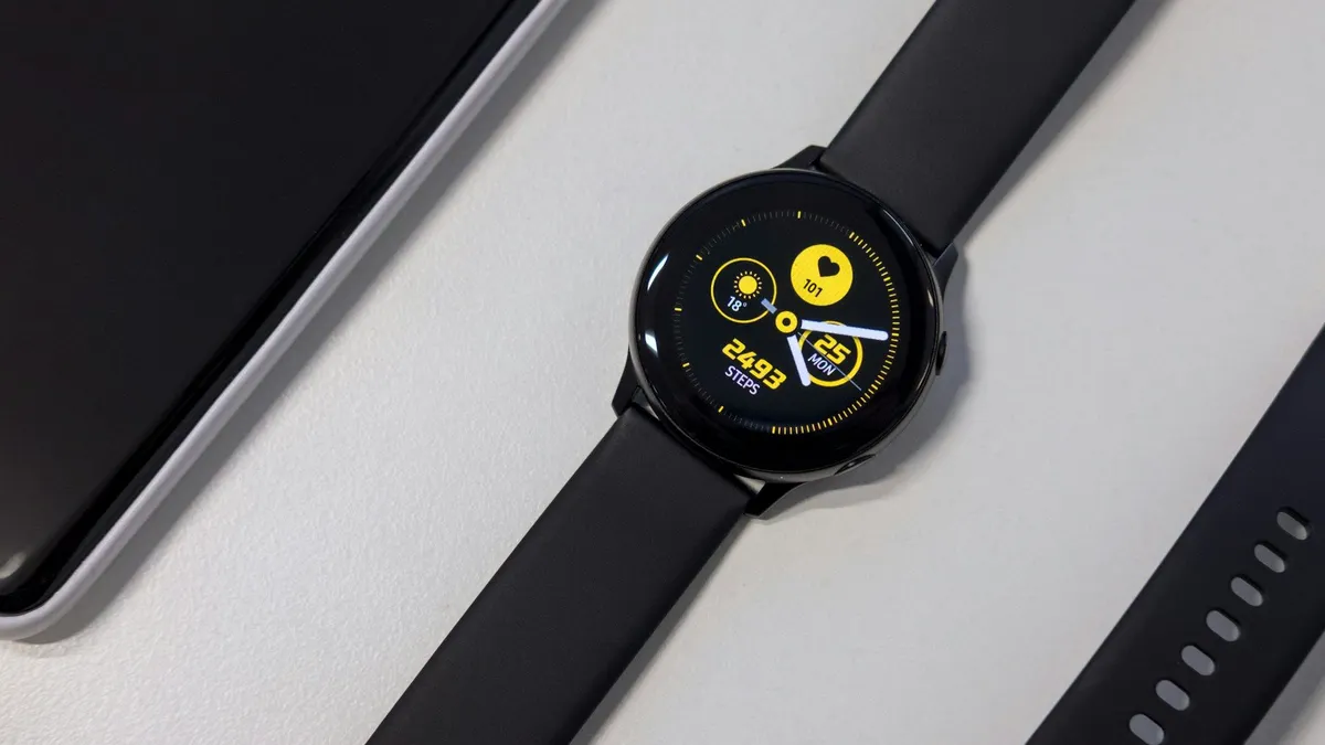 Rekomendasi 7 Smartwatch Pria Terbaik untuk Aktivitas Outdoor