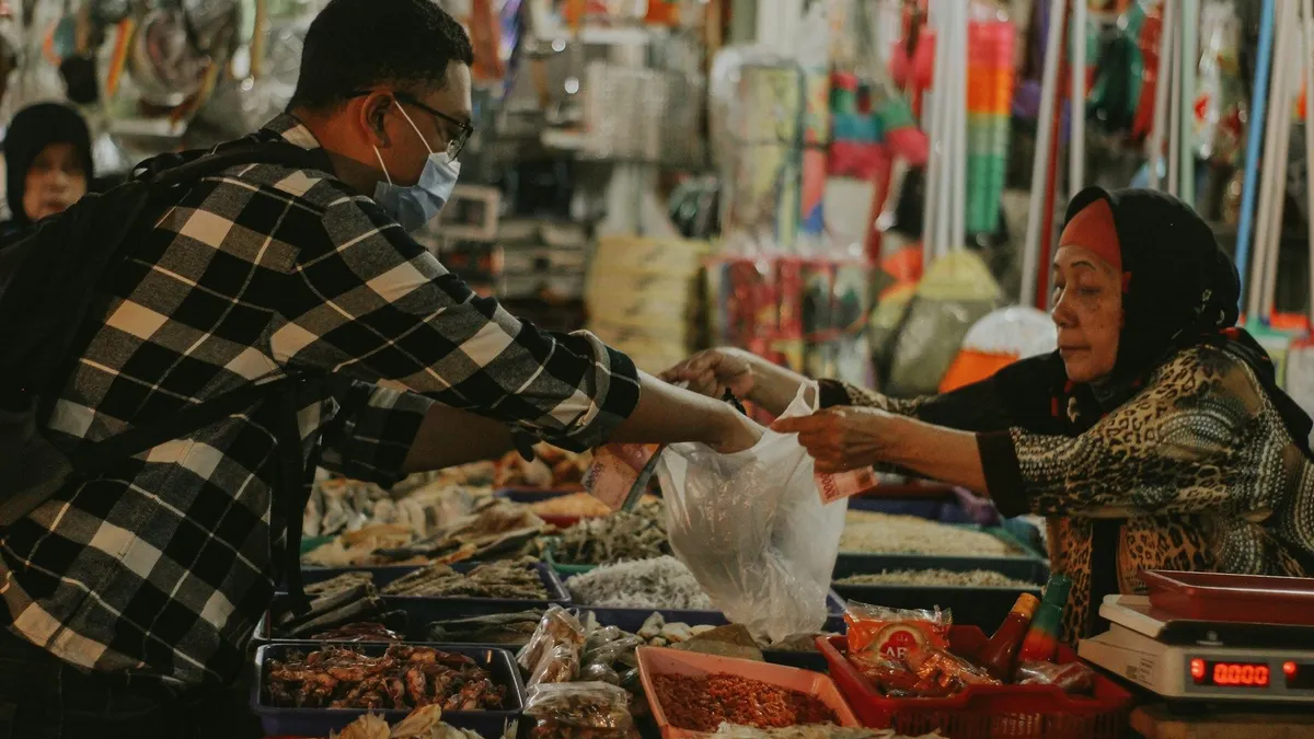 5 Ide Usaha untuk Orang Tua di Masa Pensiun, Tetap Bisa Produktif ketika Menjaga Cucu Kesayangan