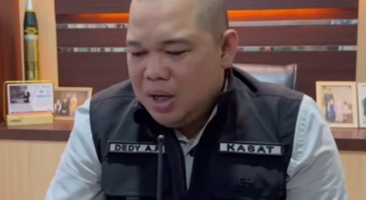 Menurut Kompol Dedy Adriansyah Putra, peristiwa pencurian yang dialami oleh Dokter Richard Lee di salah satu kliniknya perlu diluruskan karena tidak benar.