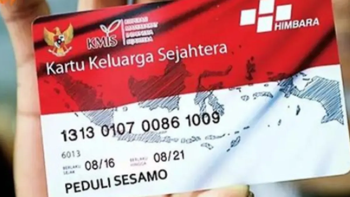 Adapun ciri-ciri pertama bagi pemilik KK dan KTP yang pertama adalah terdaftar sebagai keluarga kurang mampu di DTKS.