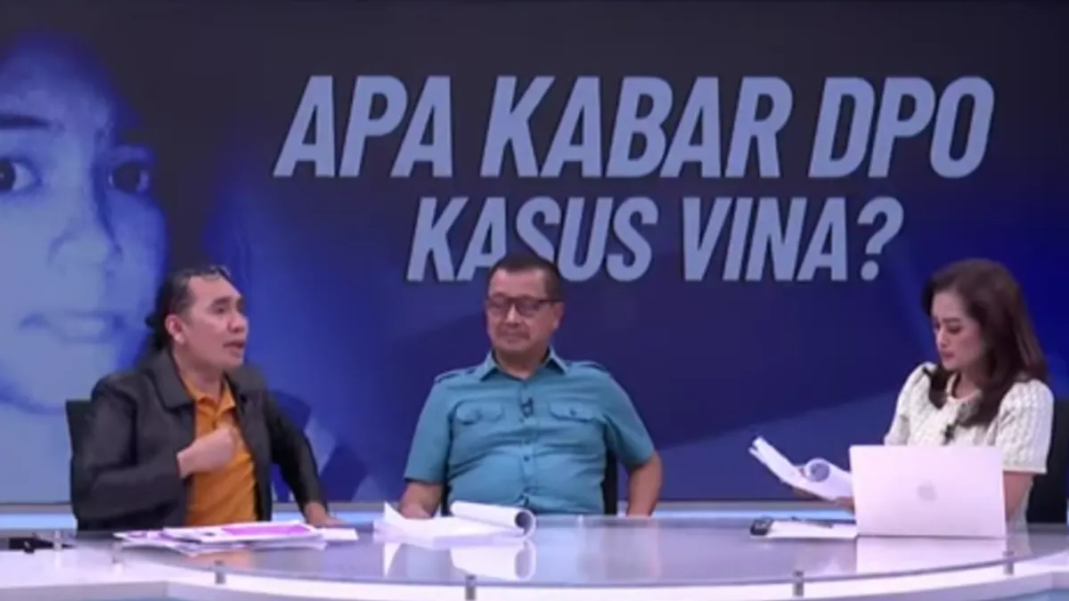 Azmi Syahputra, Pakar Hukum Pidana Universitas Trisakti (kiri)